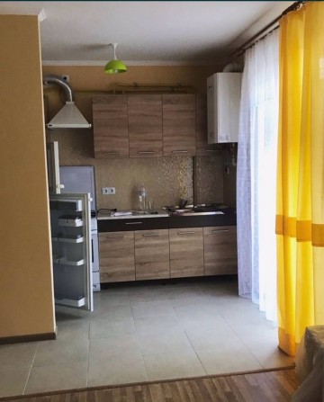 Здається квартира студія в центрі міста  вул.Мельника 10 - фото 1