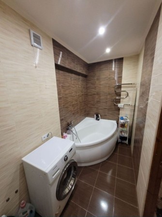 Отличная однушка на Дзержинке. Заселим сразу. - фото 1