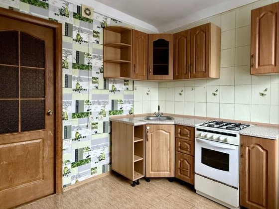 Квартира на Героїв Маріуполя (Героїв Бресту) без меблів і без техніки Кременчуг