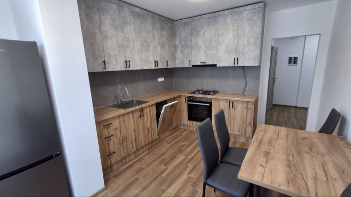 Однокімнатна квартира навпроти Центрального парку. Перша здача - фото 1