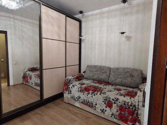 2к квартира з прохідною кімнатою вул. Петрусенка 20 Ірпінь