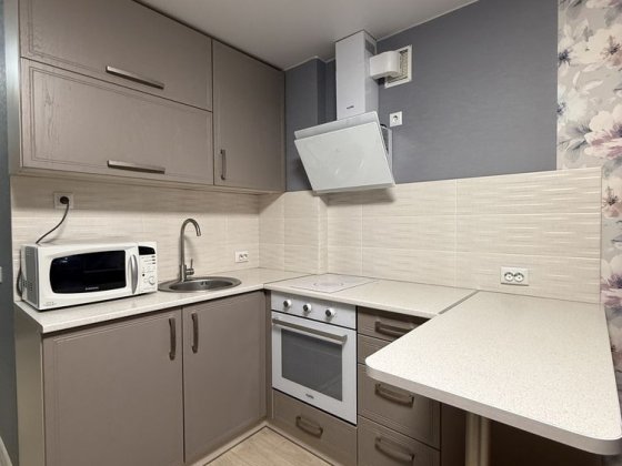 Оренда сучасної 1-кімнатної Студії, Героїв Маріуполя Кременчук