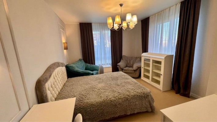 Здам в оренду ВЕЛИКУ однушку з ремонтом в розвиненому районі - фото 1