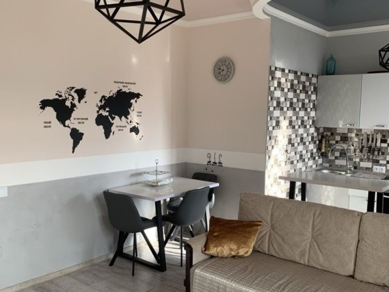 Сдам свою 2 х кім. Сталінку на Свято-Миколаівської Кривий Ріг