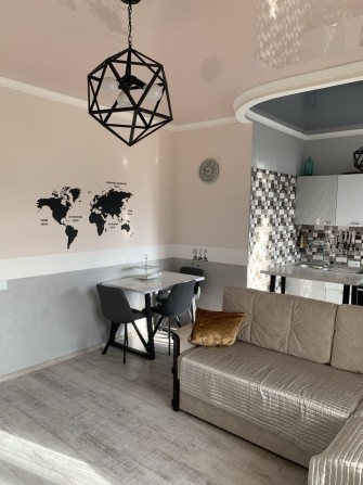 Сдам свою 2 х кім. Сталінку на Свято-Миколаівської - фото 1