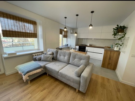 Центр, вул.Світла. 3 квартира студія Луцьк