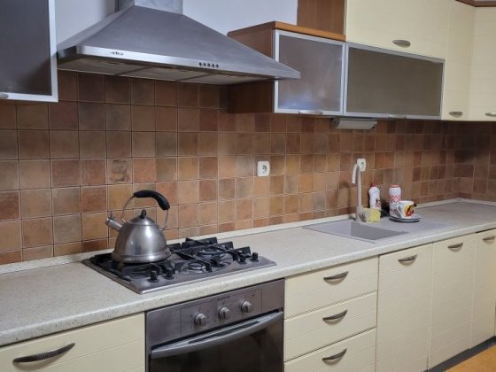 Здам 3 км.кв.вул.Незалежності(Драмтеатр),кімнати окремі, все необхідне Івано-Франківськ