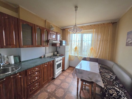 3 комнатная Содружества, 86 рядом Юбилейная Кривой Рог