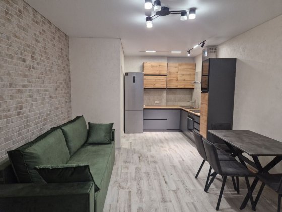 Довгострокова оренда євро-двійки Київ Скай Луцк