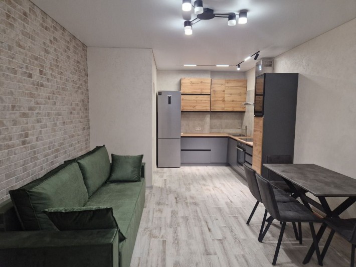 Довгострокова оренда євро-двійки Київ Скай - фото 1