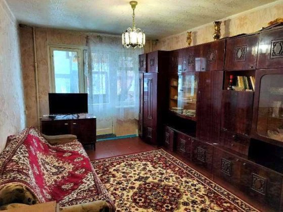 Оренда 2 кімн.кварт. на тривалий термін.173 кв-л. Опалення 50/50. Кривой Рог