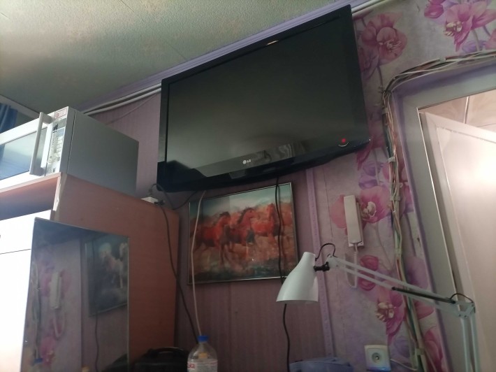 Срочно!Сдам1ком.квартиру,район циркаЖелательно на долгий срокМеблиров. - фото 1