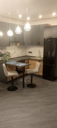 Здам новеньку квартиру в  Ірпені за 13000 грн. - фото 1