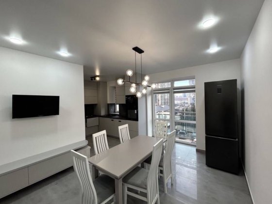 Оренда 2 км квартири в чудовій локації поруч з парком Івано-Франківськ