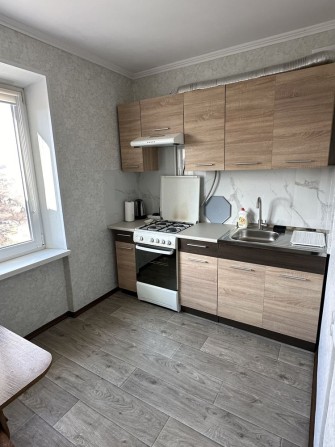 Здам квартиру 1к на тривалий термін,173 квартал,Ювілейна.Вільна з25.10 - фото 1