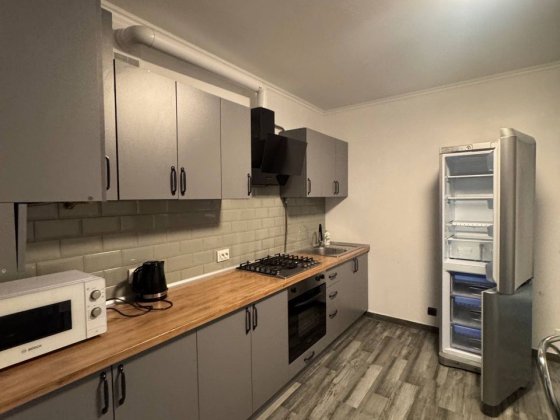 1 кімнатна Мельника 10 Івано-Франківськ