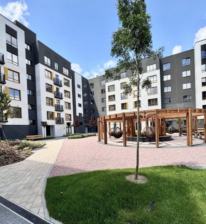 Оренда в ЖК Молодість з балконом - фото 1