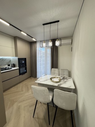 Перша здача 2 кімнатної квартири у ЖК Family Plaza, обжитий будинок - фото 1