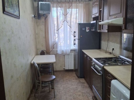 Оренда 2 кімнатної квартири ( зупинка О. Васякіна) Кривой Рог