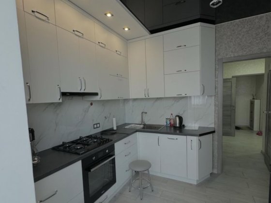 Оренда 2-х кімн з гаражем в ЦЕНТРІ 500$ Луцьк