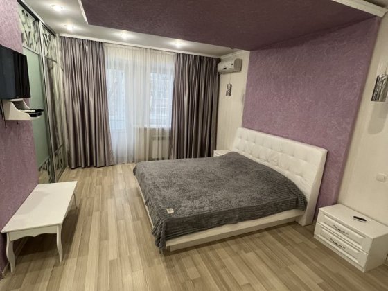 Оренда 2-к квартири сталінка Соборності 10 Кривий Ріг