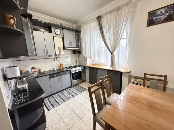 3-х кімнатна на Покровському - фото 1