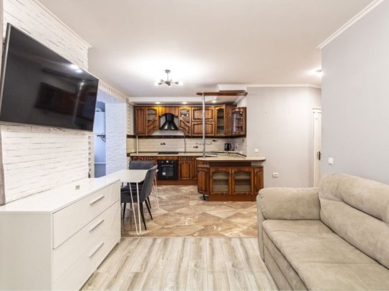 Оренда 2к просторої квартири поруч з центром Івано-Франківськ