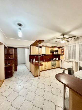 Оренда 2-х кімнатної квартири в центрі, вул. І.Франка. - фото 1