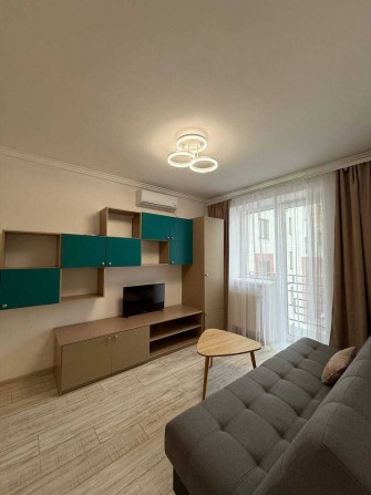 Оренда! 1-кімнатна укомплектована з балконом в центрі біля "Космосу"! - фото 1