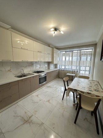 Оренда 1-кімнатної квартири по вул. О. Теліги - фото 1