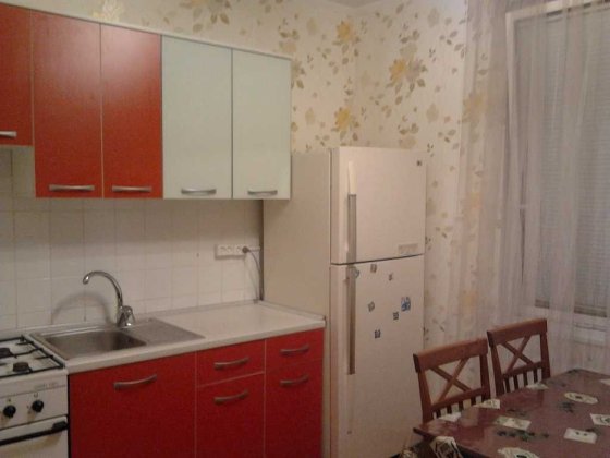 Оренда 2 квартири, Макулан.  В центрі Макулану. Кривий Ріг