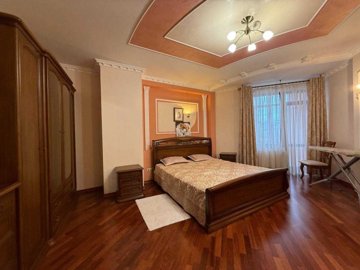 Оренда 2-кімнатна в центрі: пішки до всього - фото 1