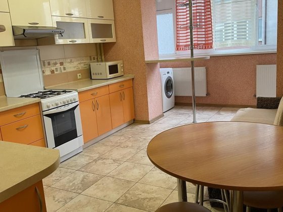 Здам 1 км.кв. Центр вул.Коновальця.Новобудова.Все необхідне.Вільно Івано-Франківськ