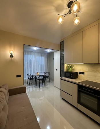 Оренда 1-кімн.квартири, центр, можливість зарядки електромобіля! - фото 1