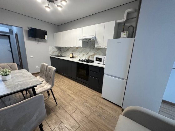 Оренда 1 км квартири поруч з озером Ивано-Франковск