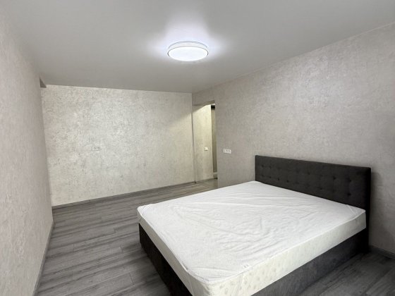 Терміново здається 1 км квартира р-н ДЕПОТУ, вільна, ключі! Чернівці