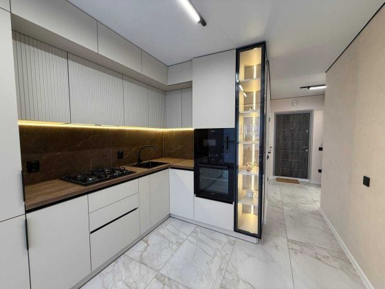 2 кімн вул. Білогірська, 64 м2. Сучасний ремонт. Меблі, техніка. Тернопіль