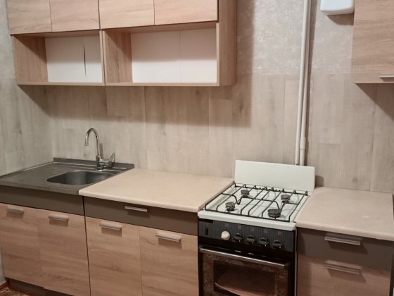 Оренда 1-кімнатної квартири 12 школа Політон Ровно