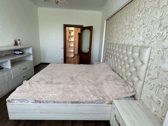 Терміново здається 2 км новобуд р-н Майдану, вільна, ключі! Чернівці