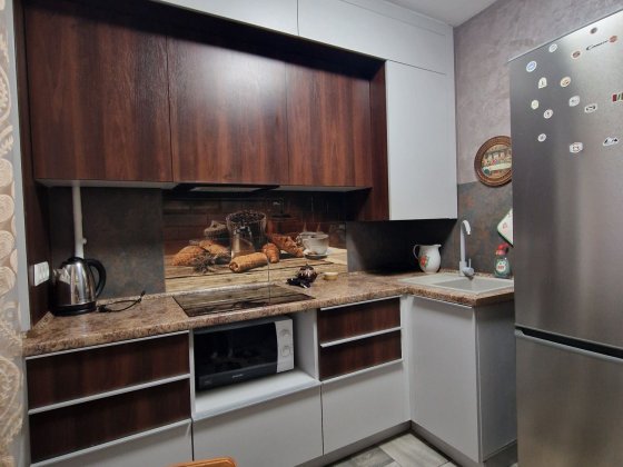 Здається 2-к. хр. вул. Небесної сотні Чернівці