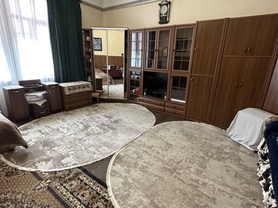 Здається комунальна1 кім квартира Центр! Чернівці