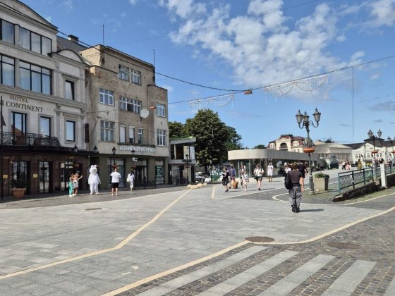 Здається в оренду кв-ра  на Київській Набережній  поруч з Драмтеатром Ужгород