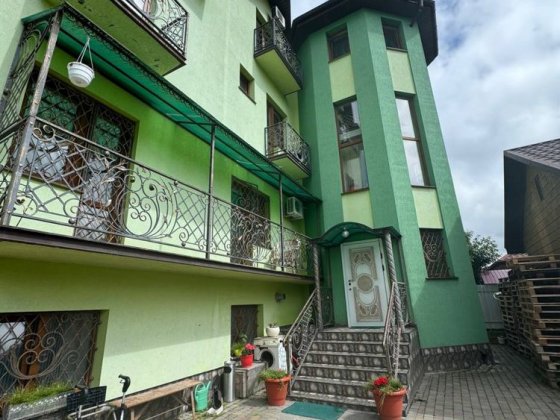 Оренда вишуканих апартаментів в стороні Щасливого Ровно