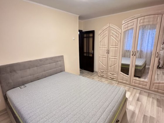 Здається 2 кімнатна квартира на один місяць Ужгород