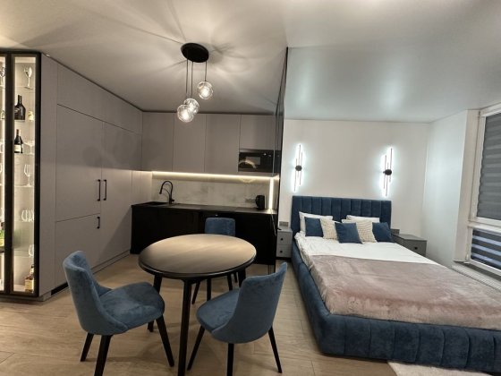 Оренда дизайнерська  квартира ЦЕНТР МІСТА Промприлад вул.Коновальця 35 Івано-Франківськ