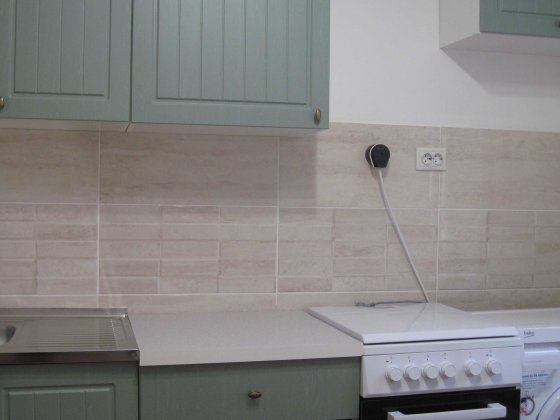 Здам 1кімнатну кв в центрі на довгий строк.Світло є постійно.  Власник Черкассы