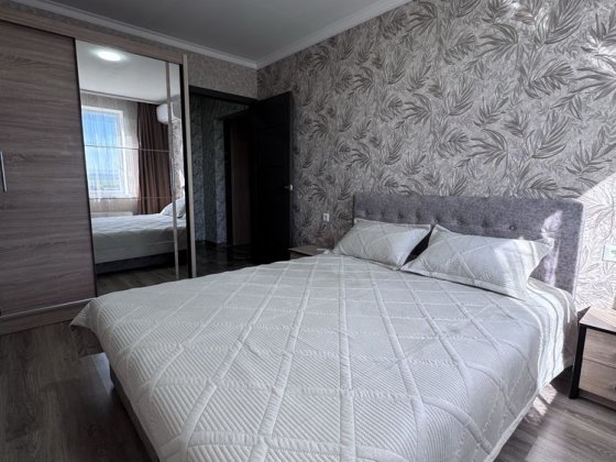 Здається 2 квартира по вулиці Руській (Гравітон) Чернівці