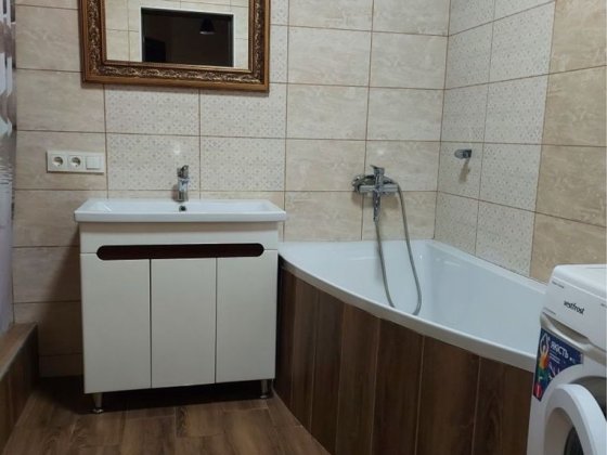 Двокімнатна на Щасливому Рівне