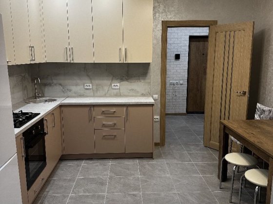 Здається в оренду нова однокімнатна квартира в сучасній новобудові! Ровно