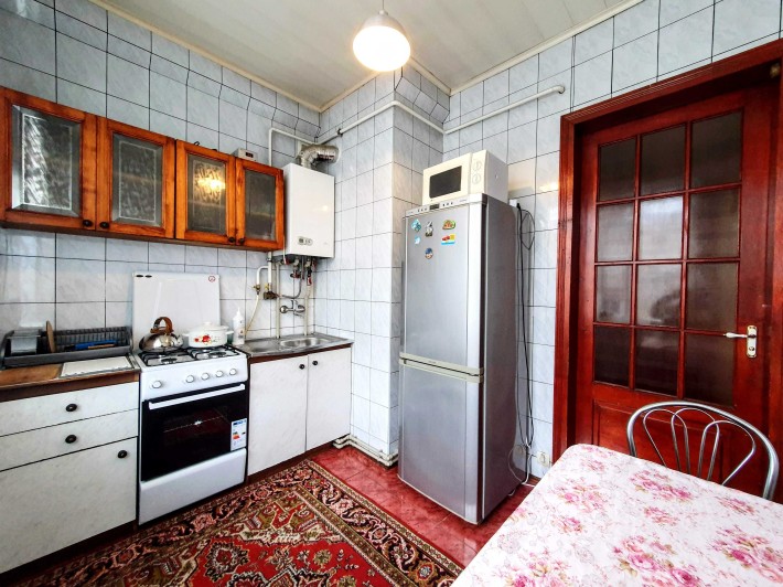 Здається 2-х кімн. квартира в ЦЕНТРІ міста вул.ФРАНКА. Місце під авто. - фото 1